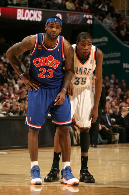 九游娱乐-凯恩巅峰对决，杜兰特与60激战巴塞罗那分钟，惊险取胜胜负难料！的简单介绍