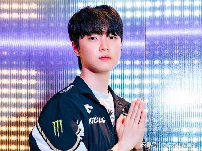 九游-关于Faker回归赛场，赛事规则更新首场状态亮眼，TL观众沸腾！的信息